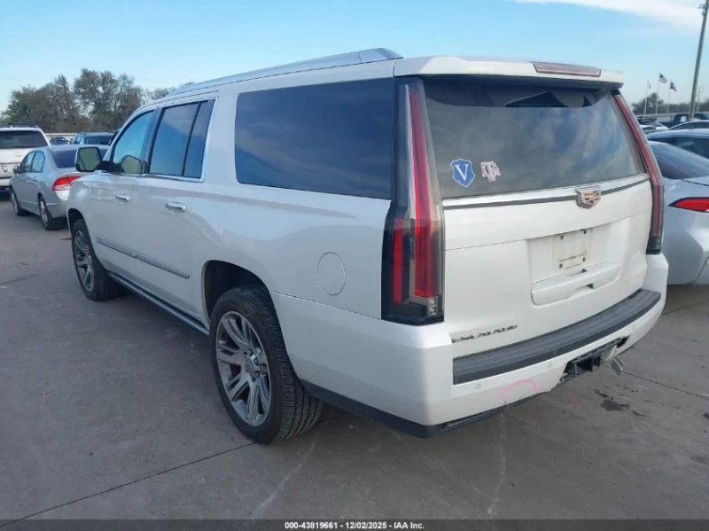Cadillac Escalade 6.2L V-8 DI, VVT, 420HP 4X4 Drive, снимка 9 - Автомобили и джипове - 53150657