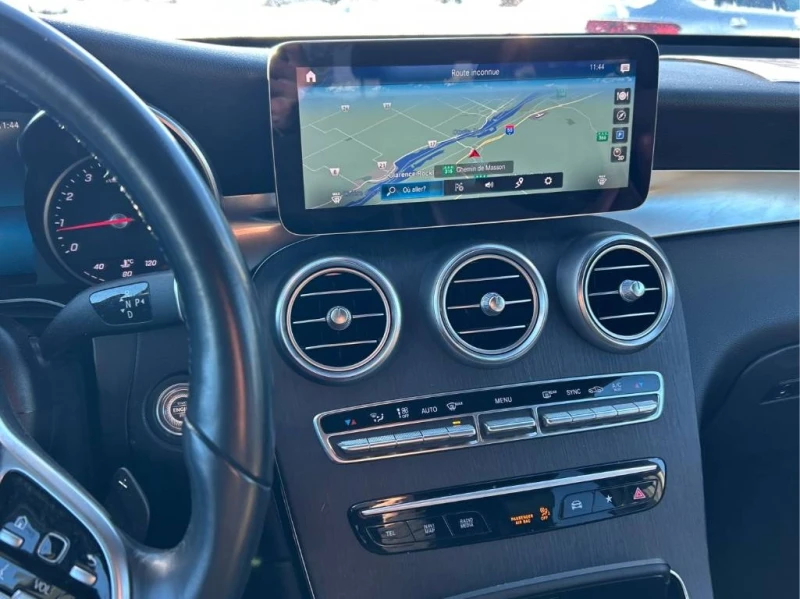 Mercedes-Benz GLC * 300 4MATIC SUV * CARFAX * ЦЕНА ДО БГ, снимка 8 - Автомобили и джипове - 53371897