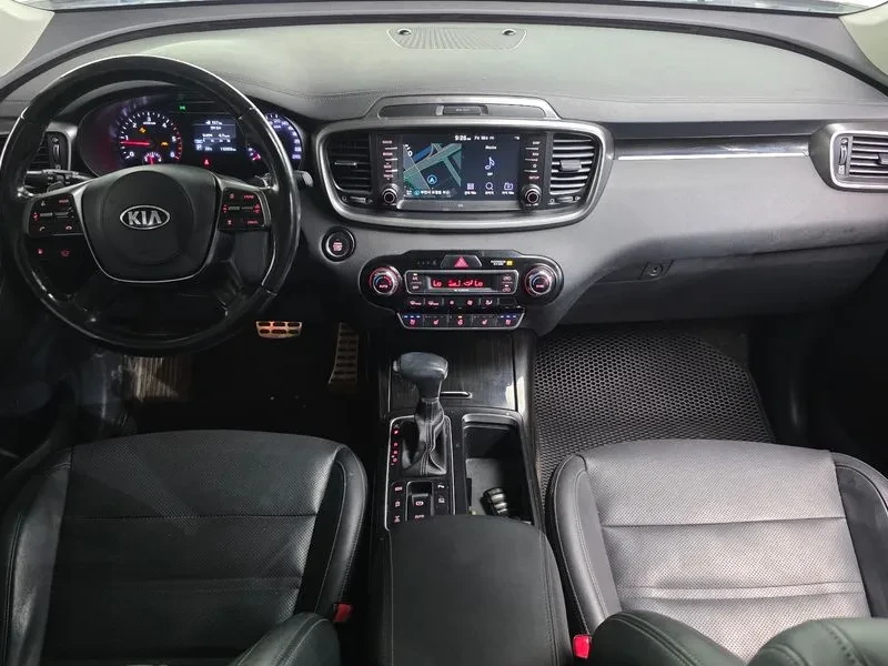 Kia Sorento Diesel 2.2 4х4 d Noblesse Special, снимка 13 - Автомобили и джипове - 55616502