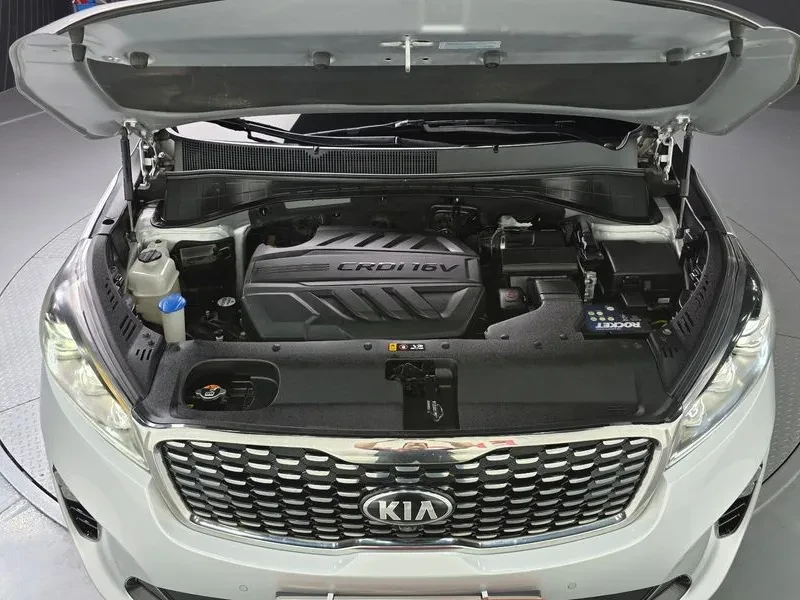 Kia Sorento Diesel 2.2 4х4 d Noblesse Special, снимка 12 - Автомобили и джипове - 55616502