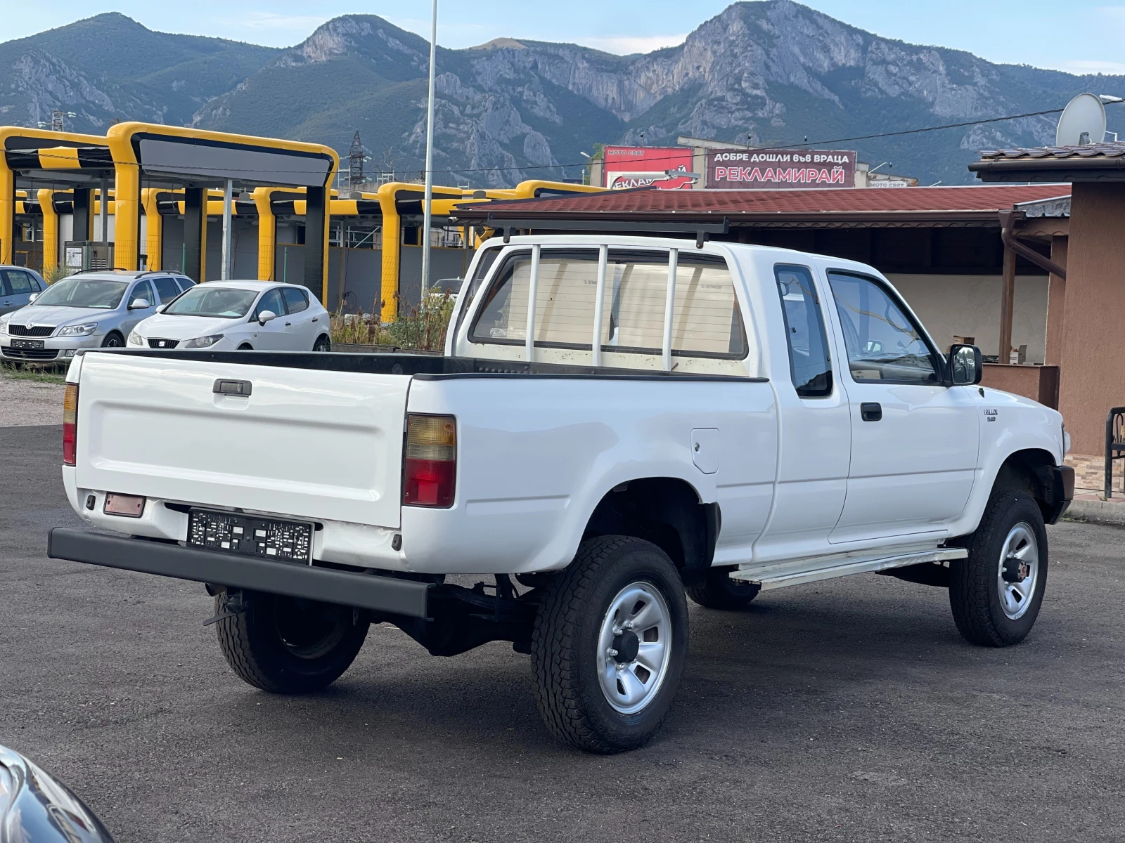 Toyota Hilux 2.4D 4x4 Климатик / Италия - изображение 5