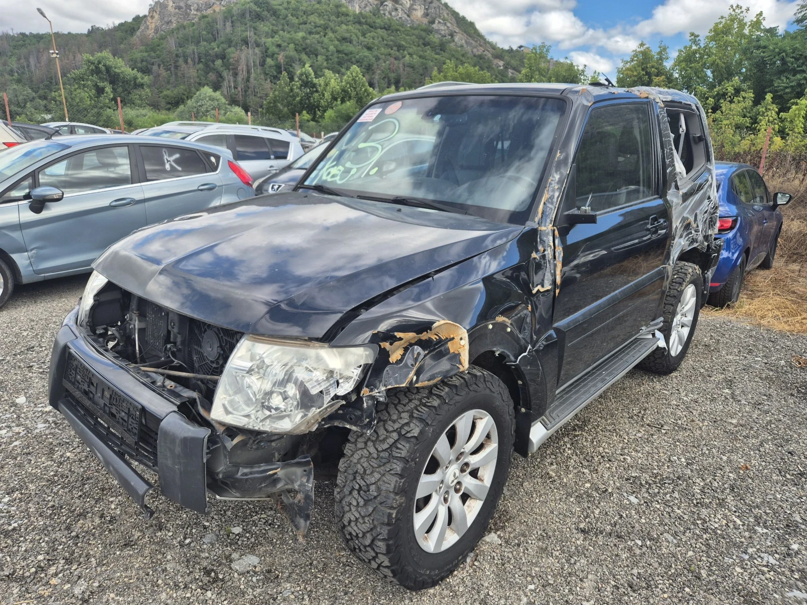 Mitsubishi Pajero 3.2DID, 200к.с., АВТОМАТ,  FULL,  УДАРЕН  - изображение 3