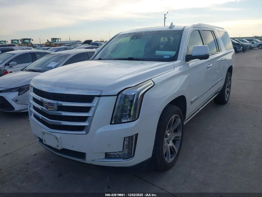 Cadillac Escalade 6.2L V-8 DI, VVT, 420HP 4X4 Drive - изображение 2