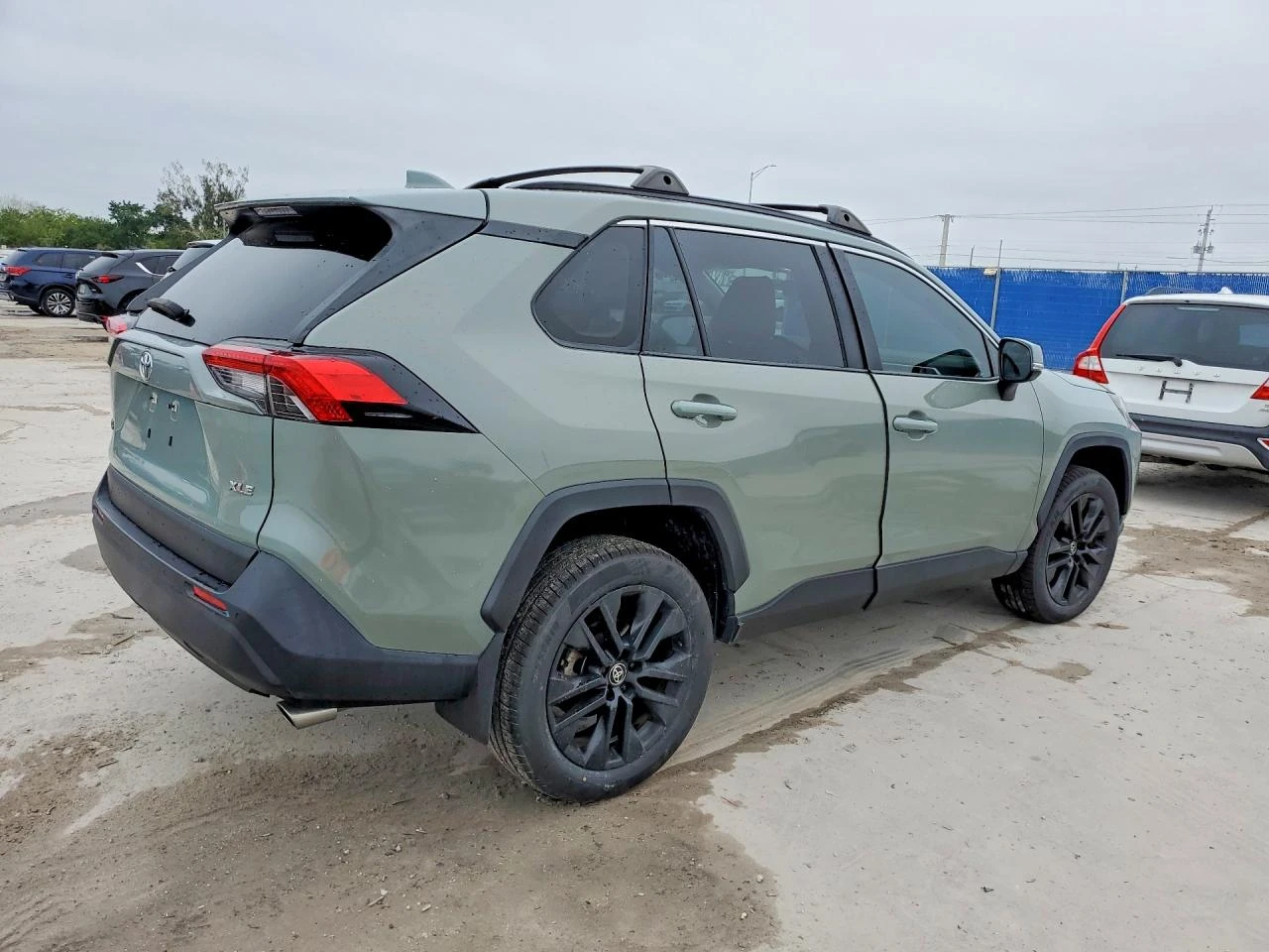 Toyota Rav4 XLE PREMIUM, снимка 5 - Автомобили и джипове - 53904005
