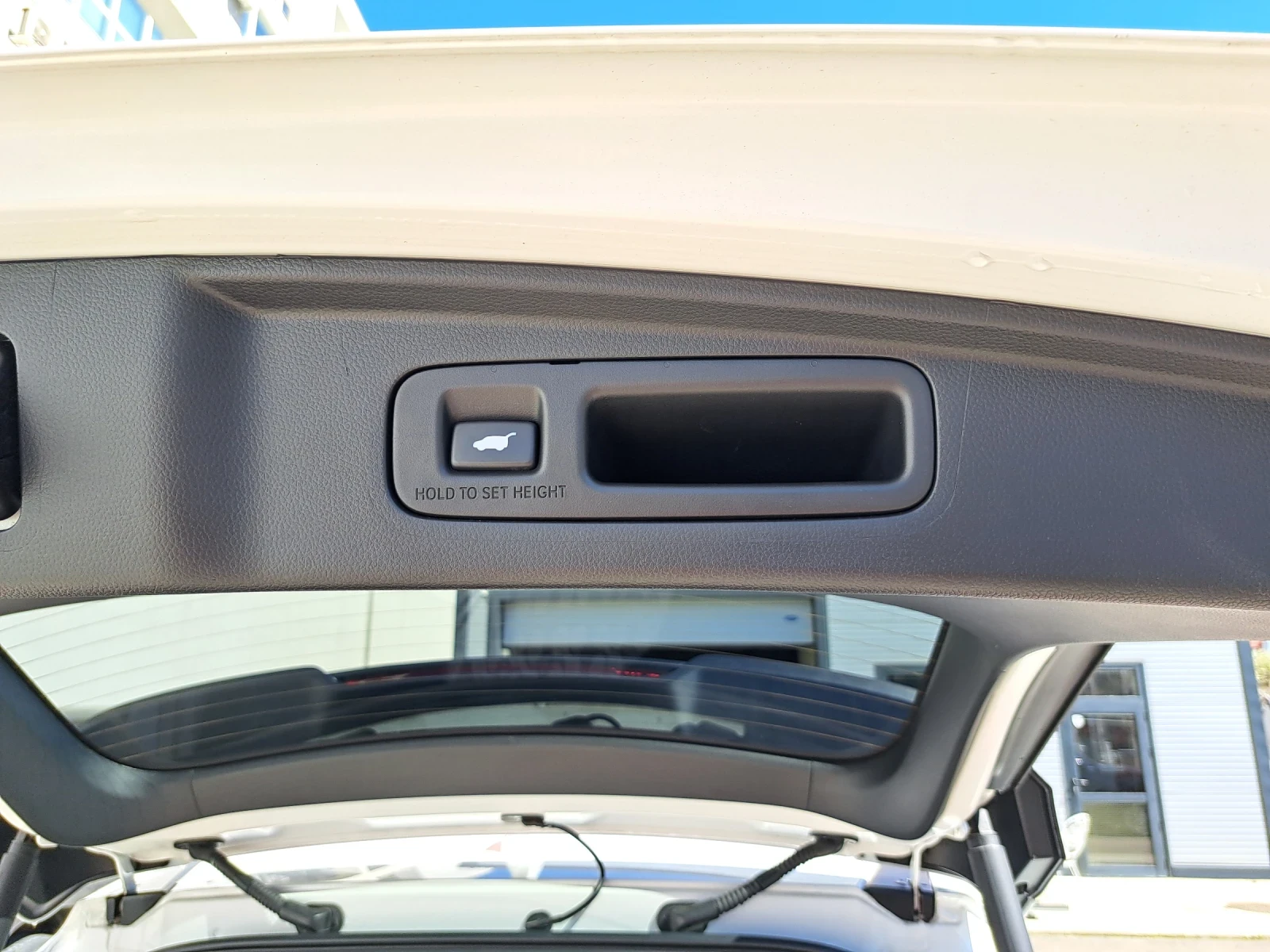 Honda Cr-v 2.0i-hybrid, снимка 10 - Автомобили и джипове - 54123585