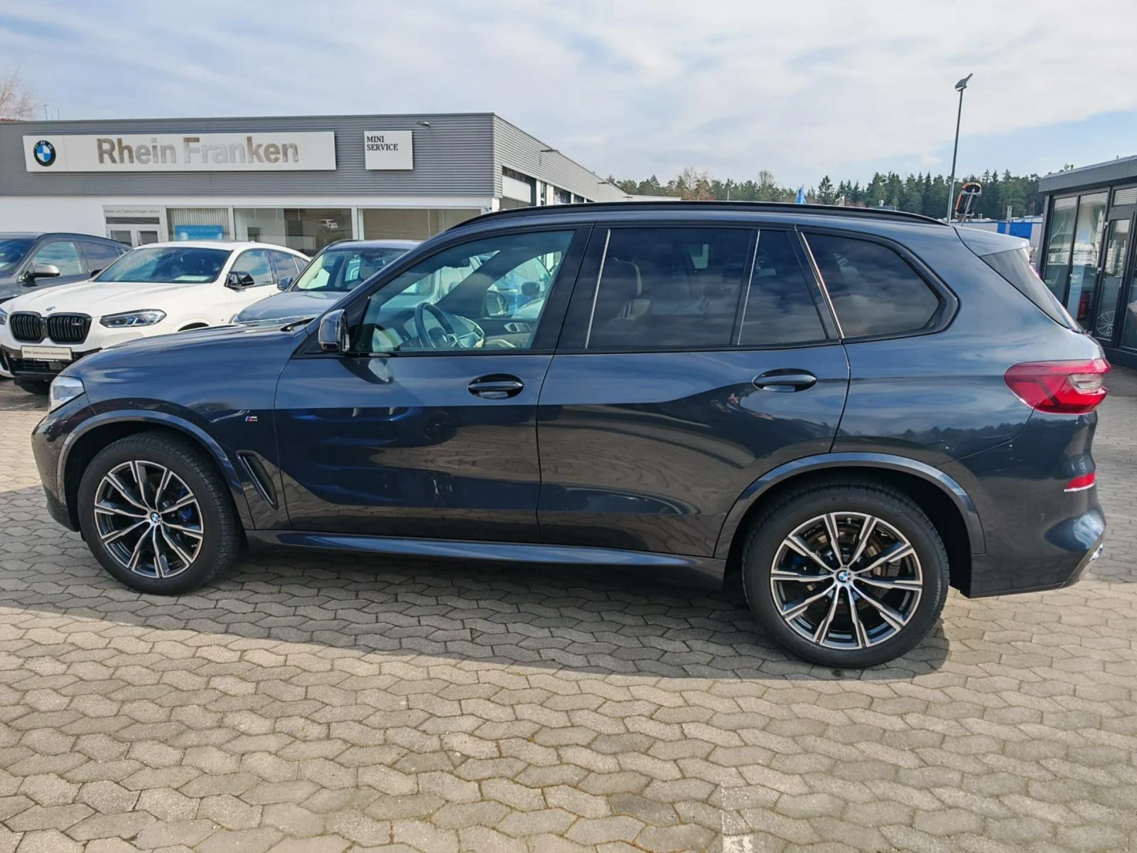 BMW X5 30d M-sport xDrive Mild hybrid дизел/електричество, снимка 15 - Автомобили и джипове - 54433948
