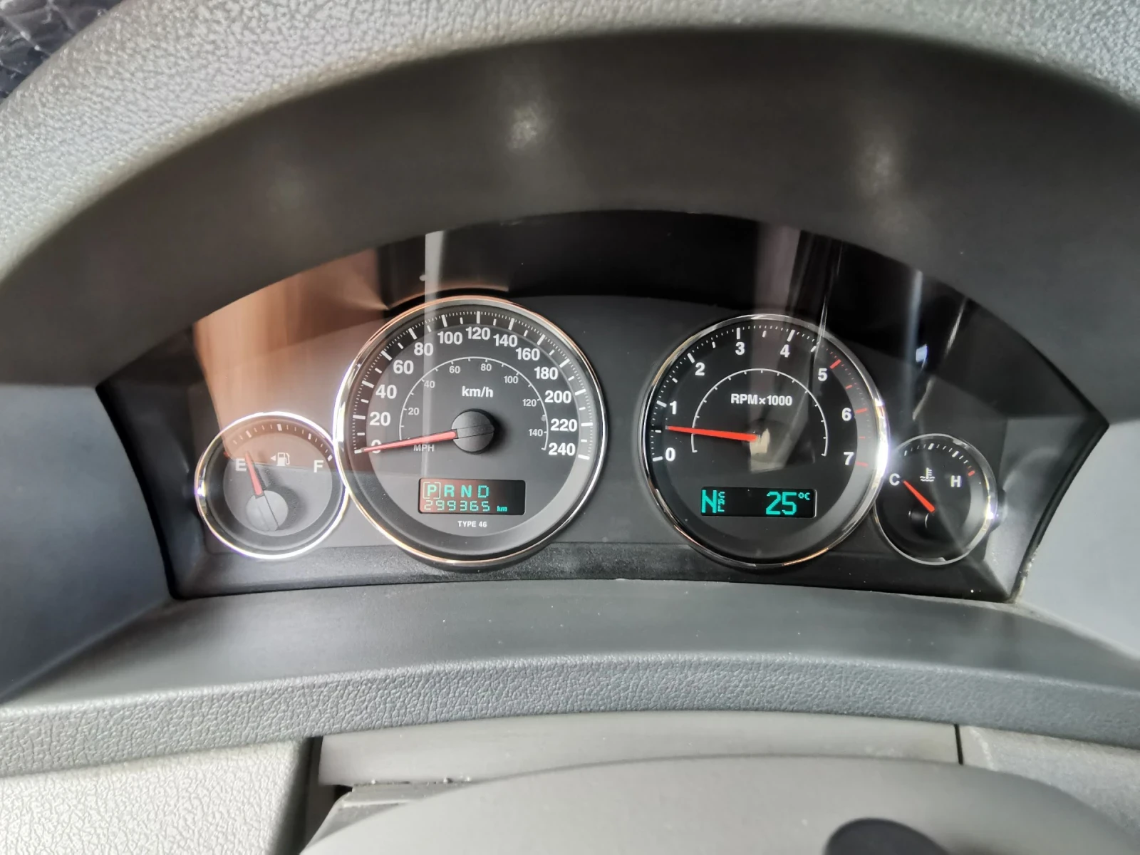 Jeep Grand cherokee, снимка 10 - Автомобили и джипове - 54807782