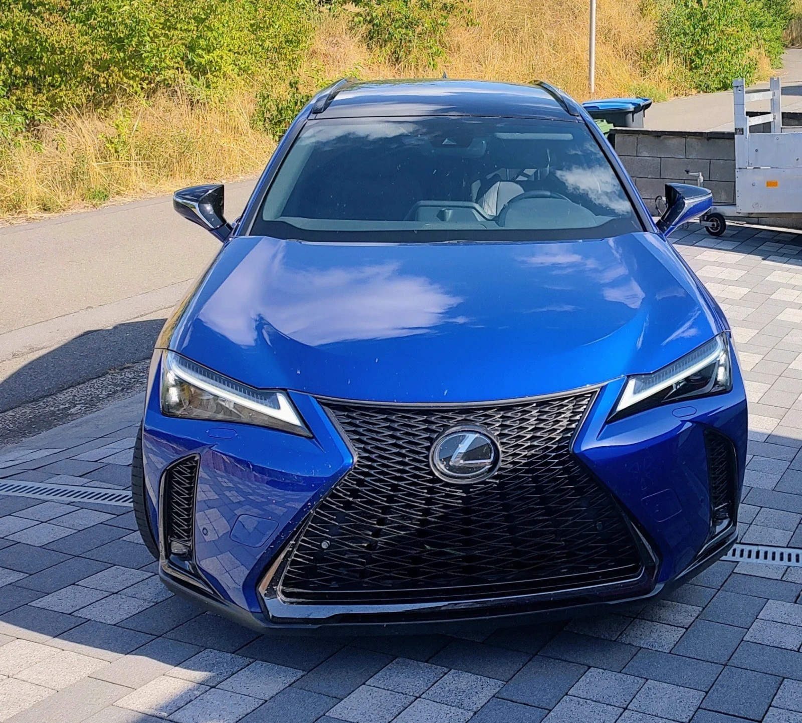 Lexus UX 250h Facelift/F Sport design/В гаранция 