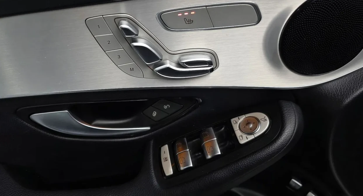 Mercedes-Benz GLC 350 GLC350e* 360* HUD* MEMORY* КОЖА, снимка 13 - Автомобили и джипове - 55647584