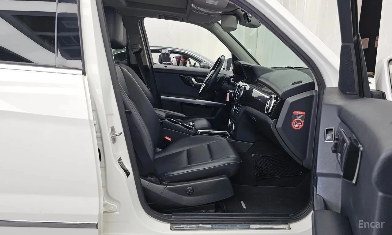 Mercedes-Benz GLK * АВТОКРЕДИТ БЕЗ ПЪРВОНАЧАЛНА ВНОСКА, снимка 11 - Автомобили и джипове - 56021868