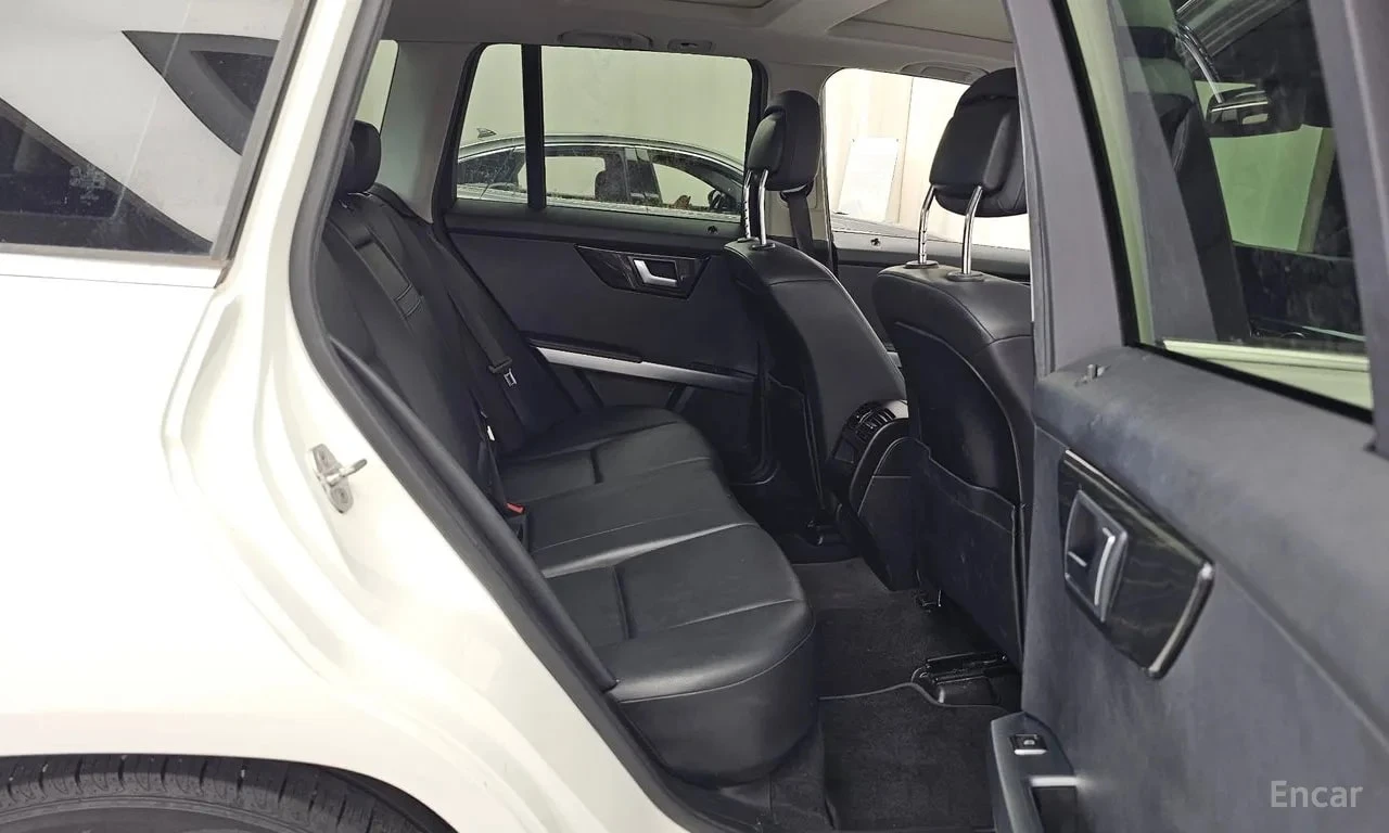 Mercedes-Benz GLK * АВТОКРЕДИТ БЕЗ ПЪРВОНАЧАЛНА ВНОСКА, снимка 12 - Автомобили и джипове - 56021868