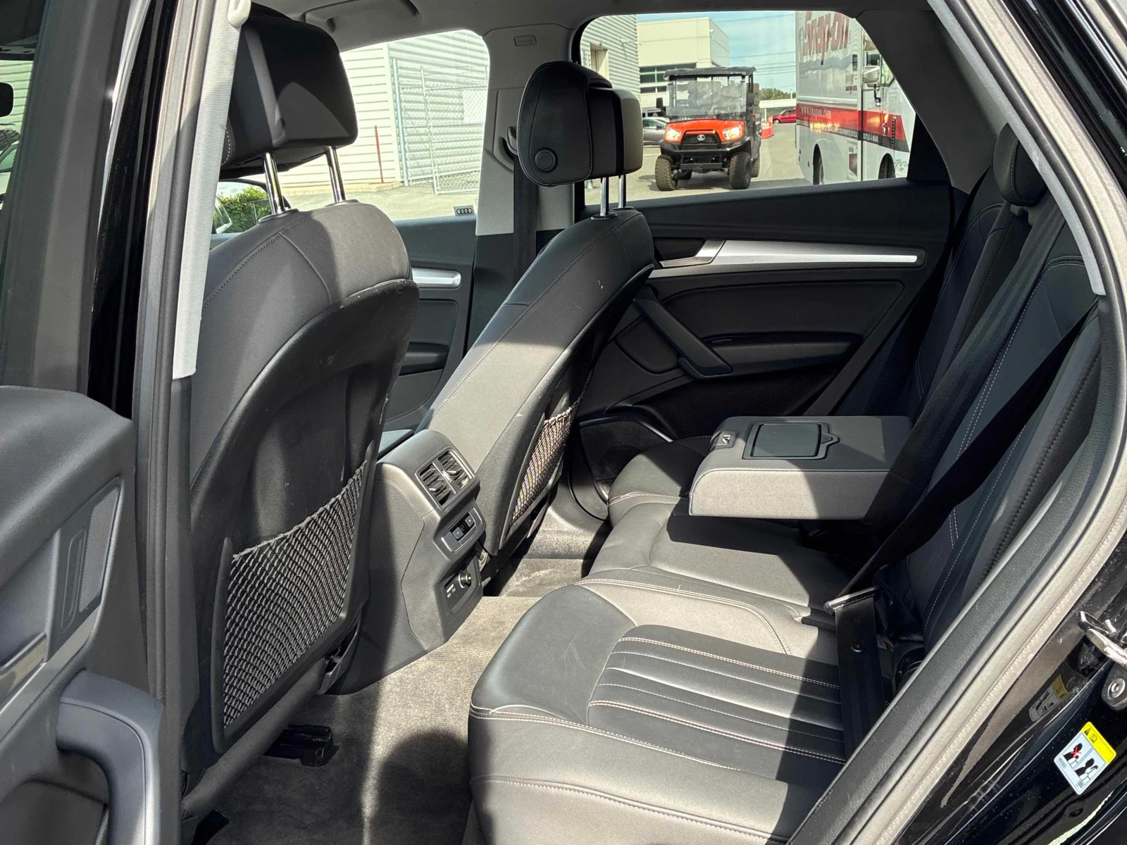 Audi Q5 * Komfort * CARFAX * БЕЗ ПЪРВОНАЧАЛНА ВНОСКА, снимка 11 - Автомобили и джипове - 56057061