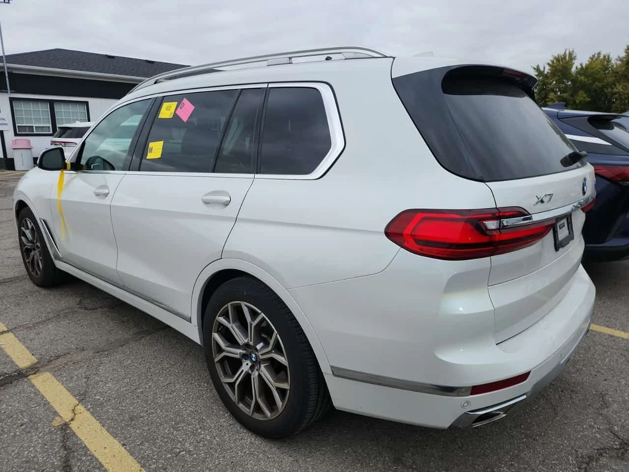 BMW X7 SWAROWSKI| LASER| HUD| ОБДУХ| 2 КЛЮЧА| , снимка 6 - Автомобили и джипове - 56325035