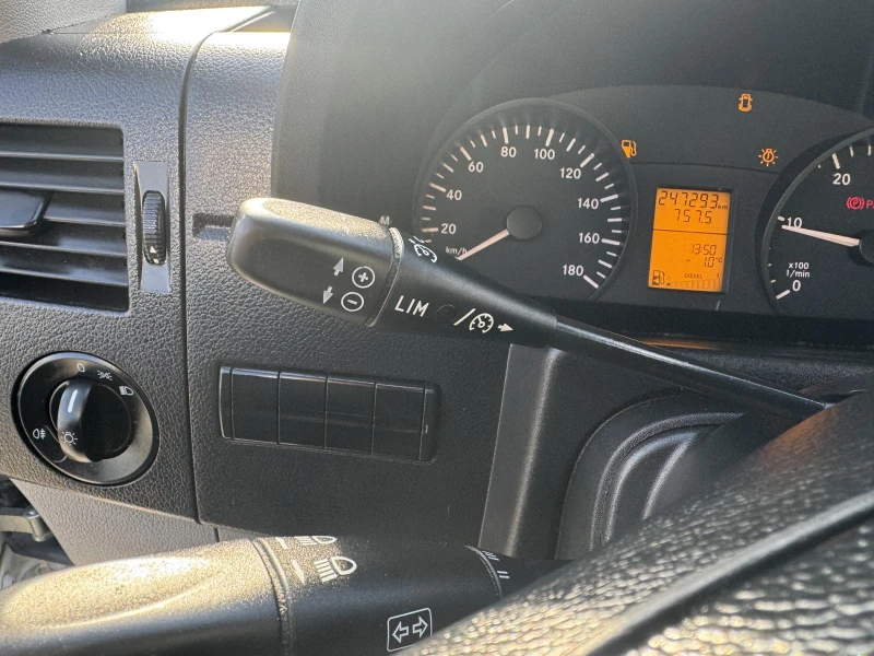 Mercedes-Benz Sprinter Б кат.KLIMA247000KM!!!, снимка 11 - Бусове и автобуси - 52637169