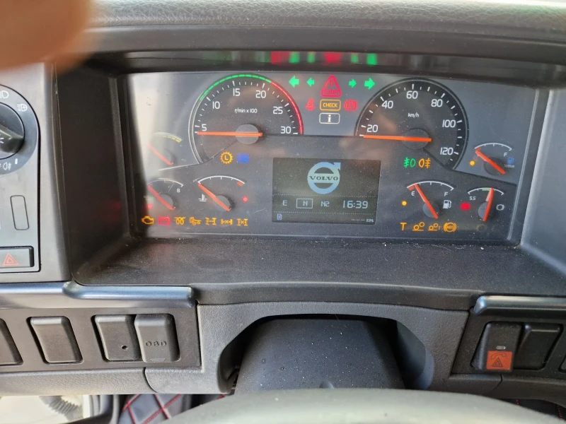 Volvo Fh 12 VOLVO FH13 460, снимка 11 - Камиони - 50748309