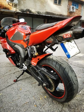 Обява за продажба на Honda Cbr Honda cbr 1000rr sc 57  ~9 000 лв. - изображение 7 | Auto.bg Обява за продажба на Honda Cbr Honda cbr 1000rr sc 57  ~9 000 лв. - изображение 7