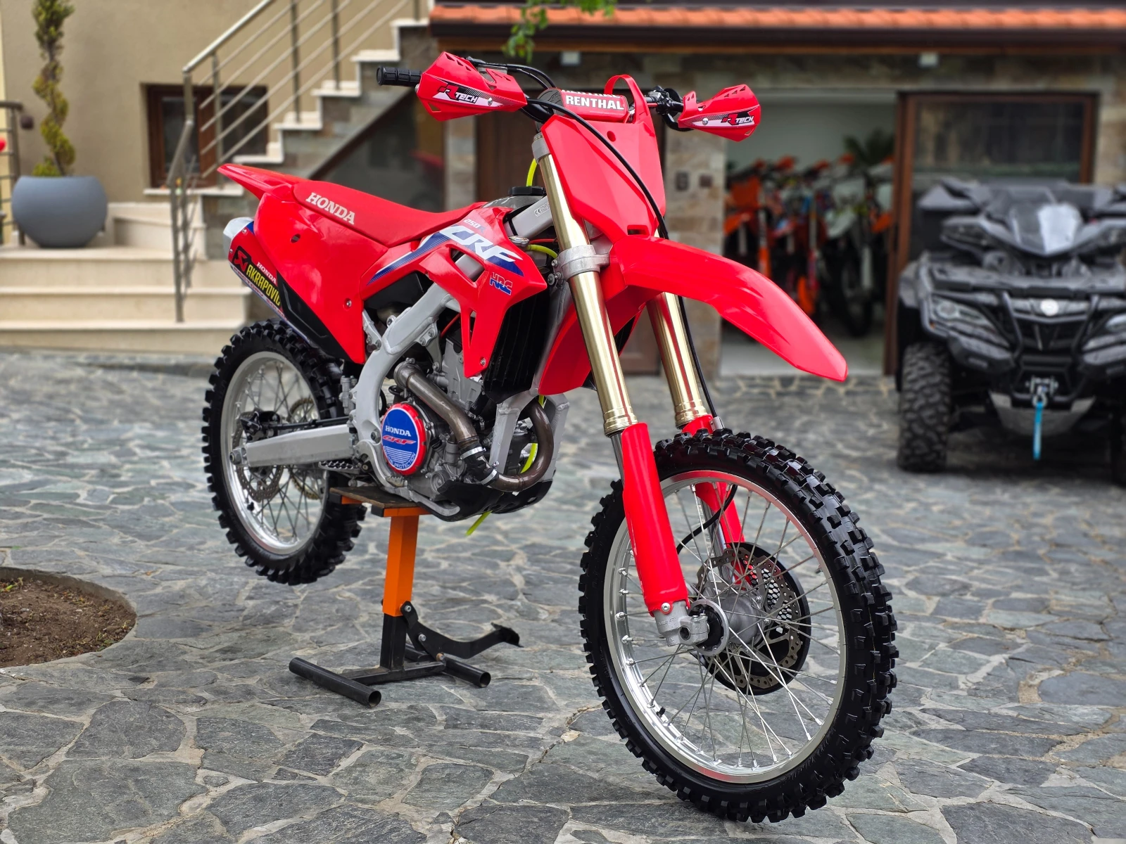 Honda Crf 250/СТАРТЕР/3 РЕЖИМА/ТРАКШЪН КОНТРОЛ/ ЛИЗИНГ - изображение 3