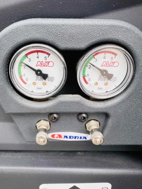 Кемпер Adria Coral S 670 SL, 3.0L, Автоматик, снимка 8