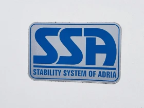 Кемпер Adria Coral S 670 SL, 3.0L, Автоматик, снимка 7