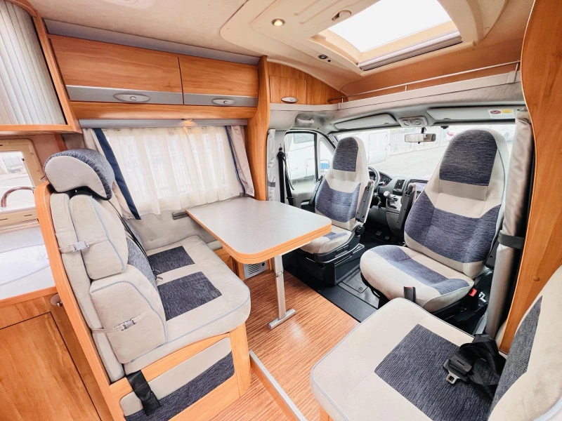 Кемпер Adria Coral S 670 SL, 3.0L, Климатик Теглич, снимка 9 - Каравани и кемпери - 52331997