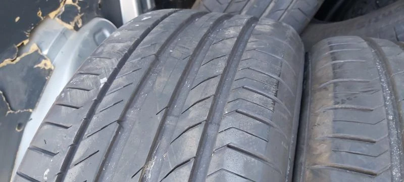 Гуми Летни 235/50R18, снимка 5 - Гуми и джанти - 30581800