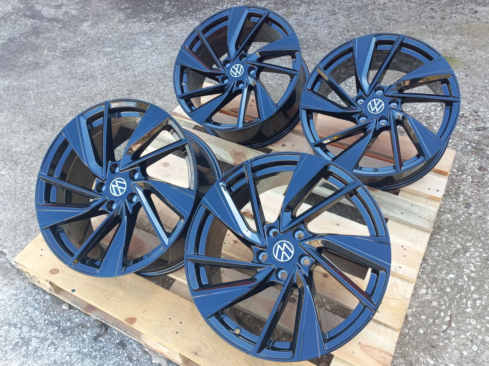 Джанти за VW, снимка 9 - Гуми и джанти - 53991852