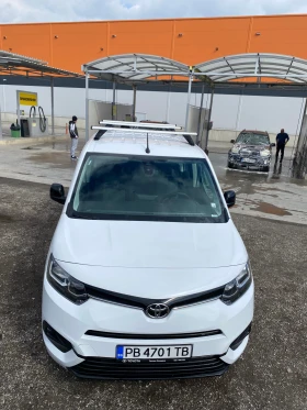 Toyota Proace City Verso това е версията с всички екстри по модела, снимка 8