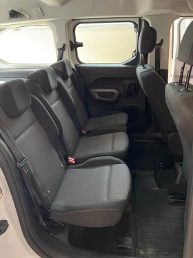 Toyota Proace City Verso това е версията с всички екстри по модела, снимка 11