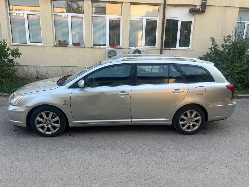 Toyota Avensis 2.2 D-cat, снимка 8 - Автомобили и джипове - 46613582