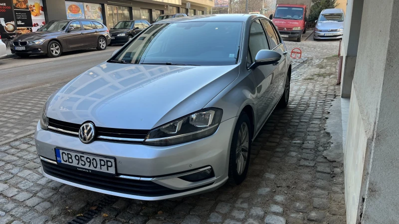 VW Golf 1.5 TSI , снимка 1 - Автомобили и джипове - 48110102