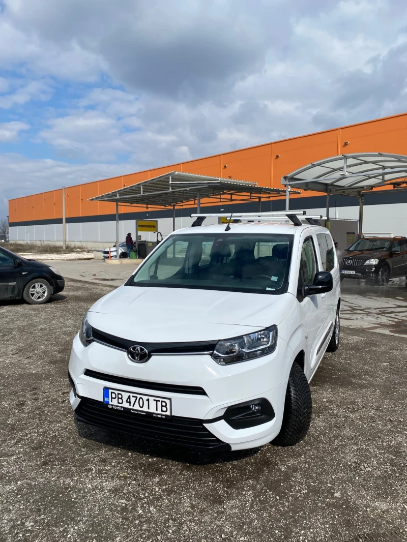 Toyota Proace City Verso това е версията с всички екстри по модела, снимка 4 - Автомобили и джипове - 49345755