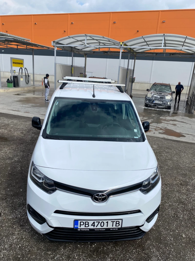 Toyota Proace City Verso това е версията с всички екстри по модела, снимка 8 - Автомобили и джипове - 49345755