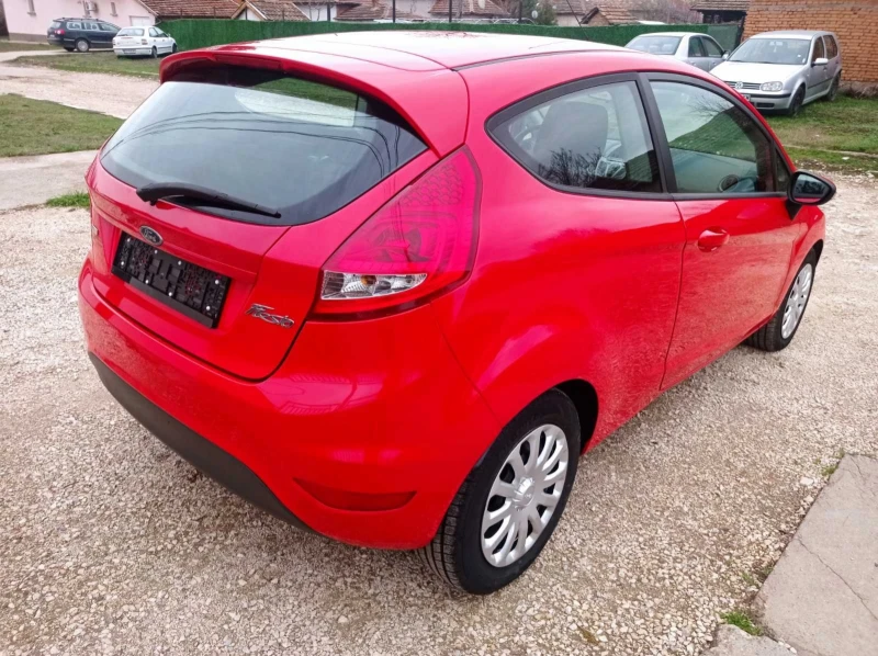 Ford Fiesta 1.6d, снимка 2 - Автомобили и джипове - 49505313