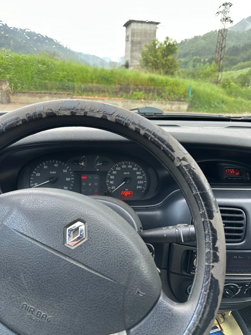 Renault Megane 1.4 16V LPG, снимка 7 - Автомобили и джипове - 52032645