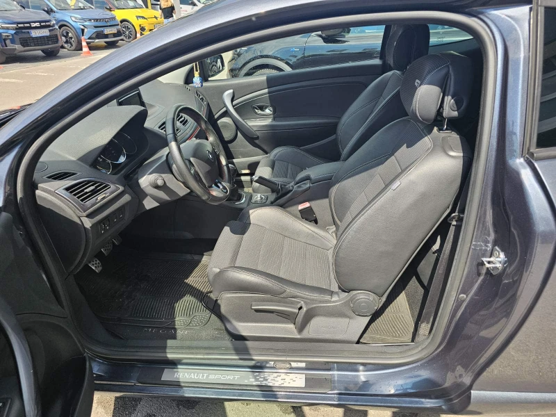 Renault Megane 2.0 TCe 275 hp, снимка 13 - Автомобили и джипове - 51189922