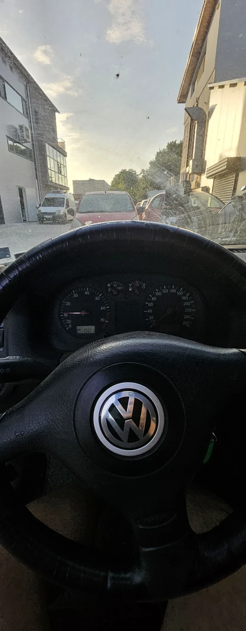 VW Golf 1.8 125hp, снимка 5 - Автомобили и джипове - 52418379