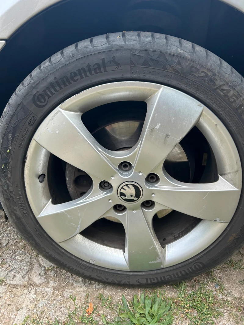 Skoda Octavia, снимка 12 - Автомобили и джипове - 51869468