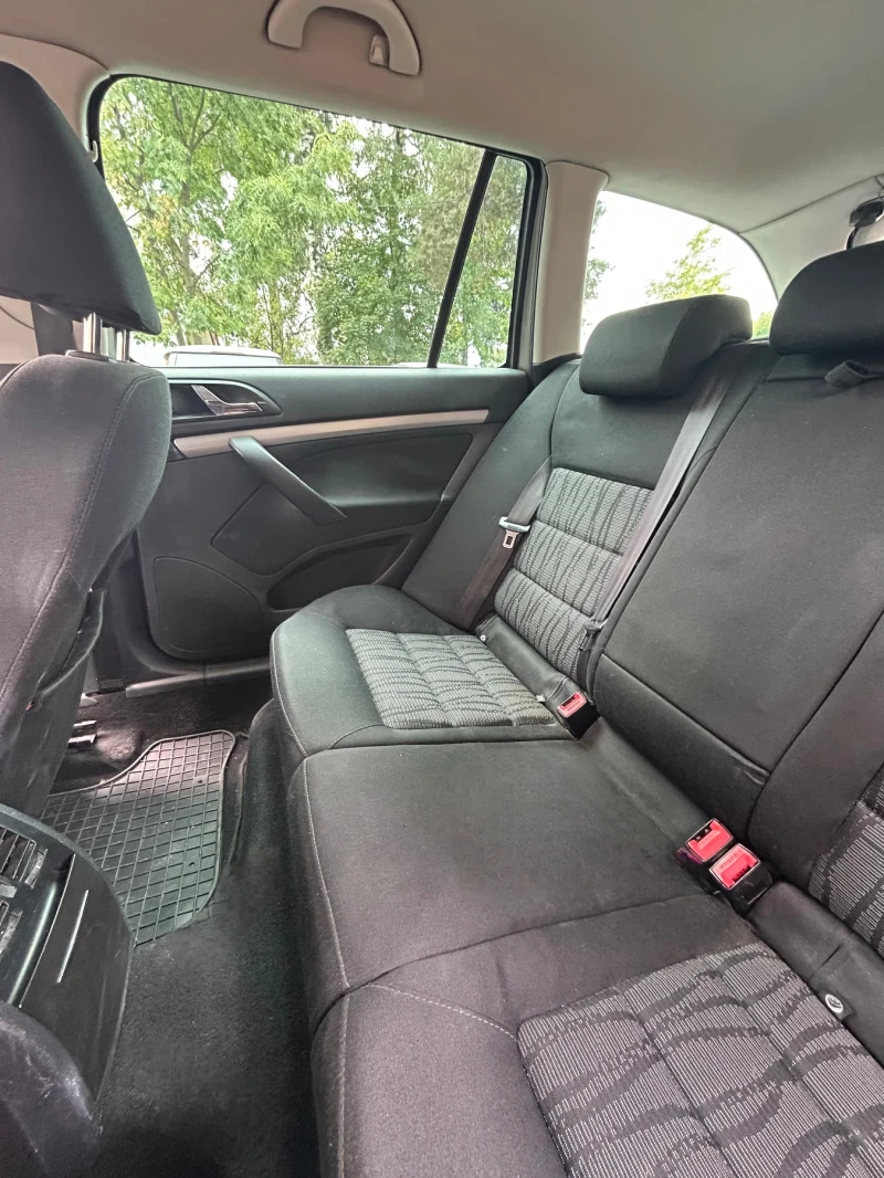 Skoda Octavia, снимка 9 - Автомобили и джипове - 51869468