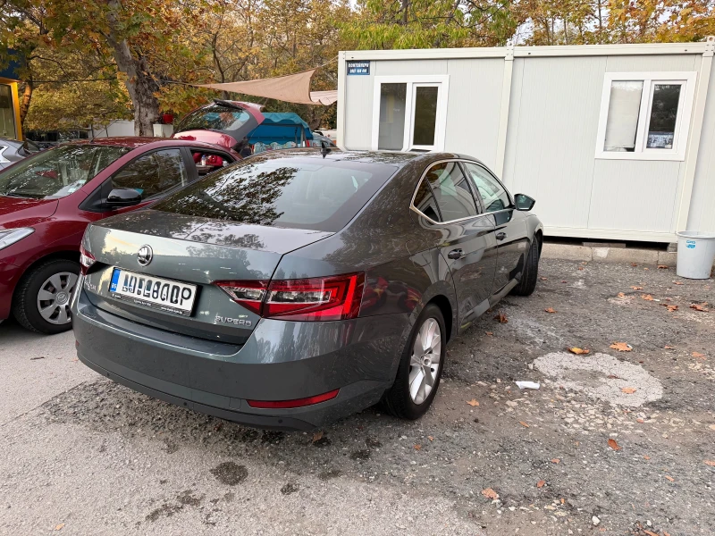 Skoda Superb 1.8 TSI DSG, снимка 3 - Автомобили и джипове - 52176679