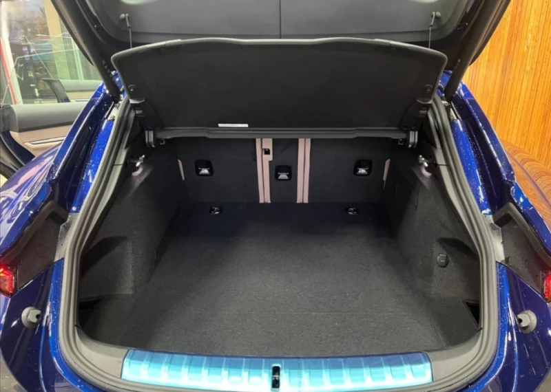 Porsche Taycan 4S 105kWh, снимка 11 - Автомобили и джипове - 52563589