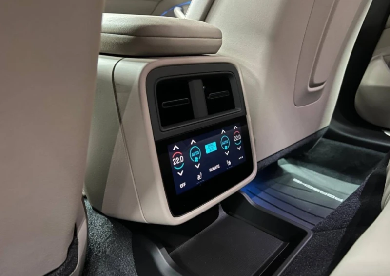 Porsche Taycan 4S 105kWh, снимка 10 - Автомобили и джипове - 52563589