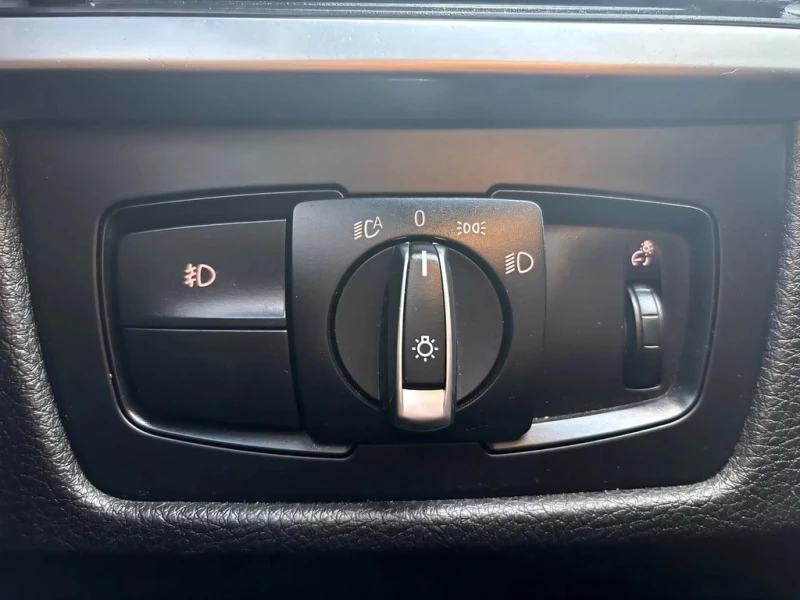 BMW 328 * АВТО КРЕДИТ* ЦЕНА ДО БГ * СЕРВИЗНА ИСТОРИЯ * , снимка 15 - Автомобили и джипове - 52850661