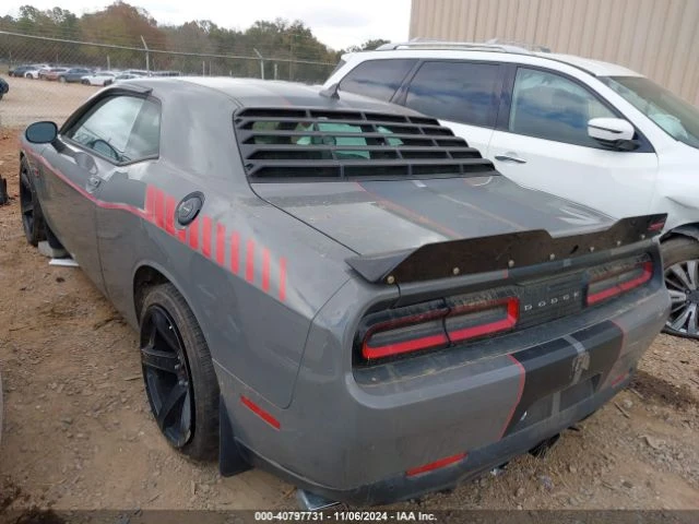 Dodge Challenger SRT 392 проверена , леки поправими щети, снимка 3 - Автомобили и джипове - 48728935