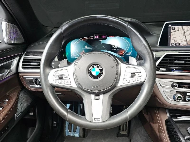 BMW 740 i M Sport| BOWERS & W | 326к.с.| ВКЛ.ТЕХНОТЕСТ, снимка 12 - Автомобили и джипове - 55400674