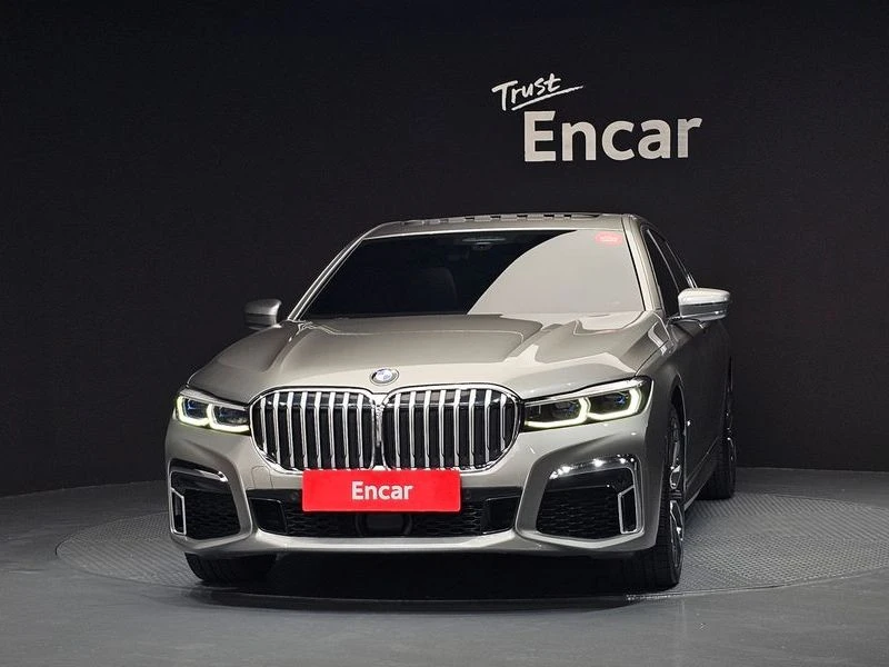 BMW 740 i M Sport| BOWERS & W | 326к.с.| ВКЛ.ТЕХНОТЕСТ, снимка 3 - Автомобили и джипове - 55400674