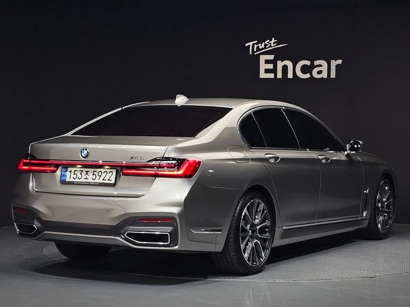BMW 740 i M Sport| BOWERS & W | 326к.с.| ВКЛ.ТЕХНОТЕСТ, снимка 2 - Автомобили и джипове - 55400674