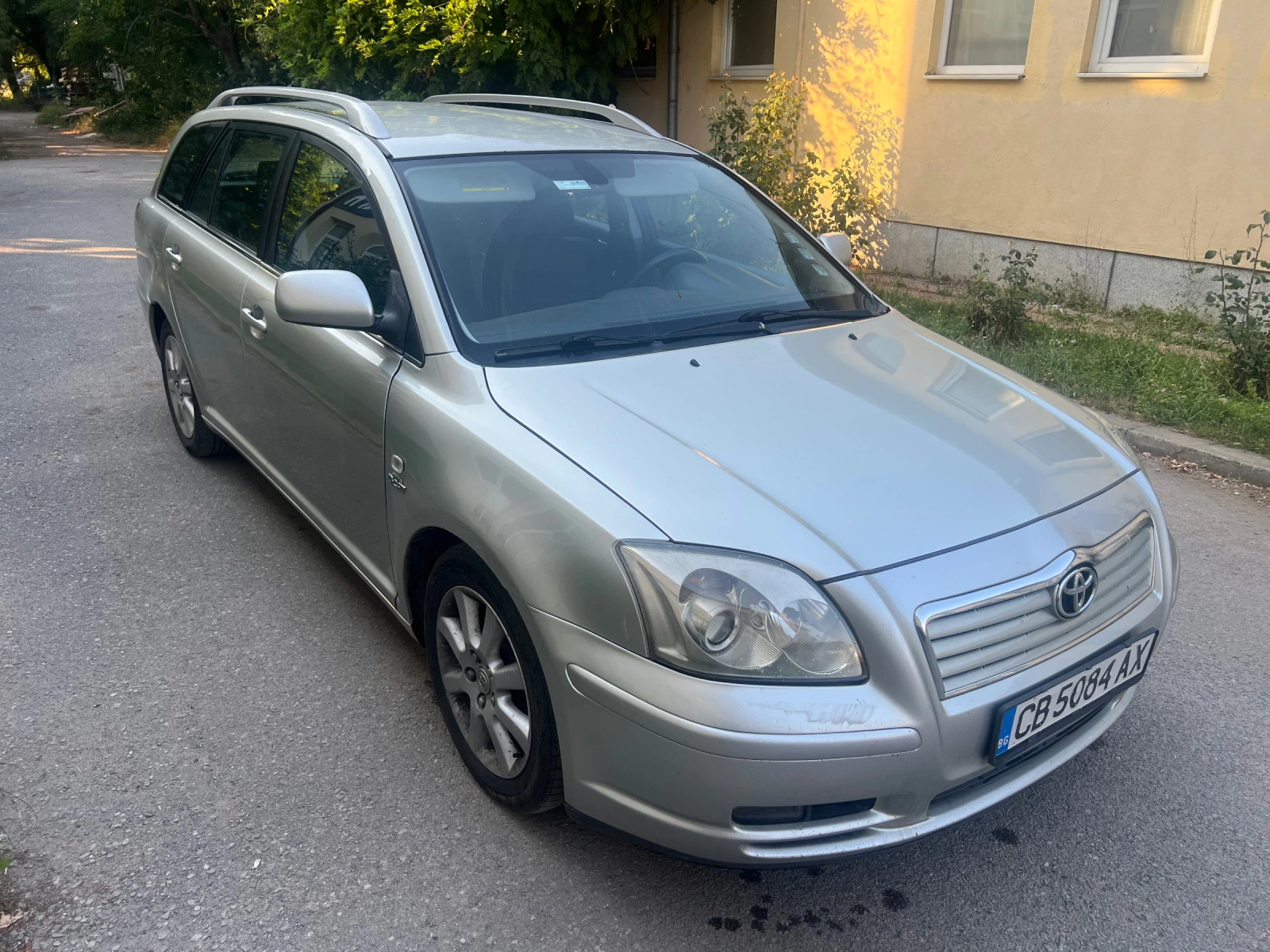 Toyota Avensis 2.2 D-cat - [1] 