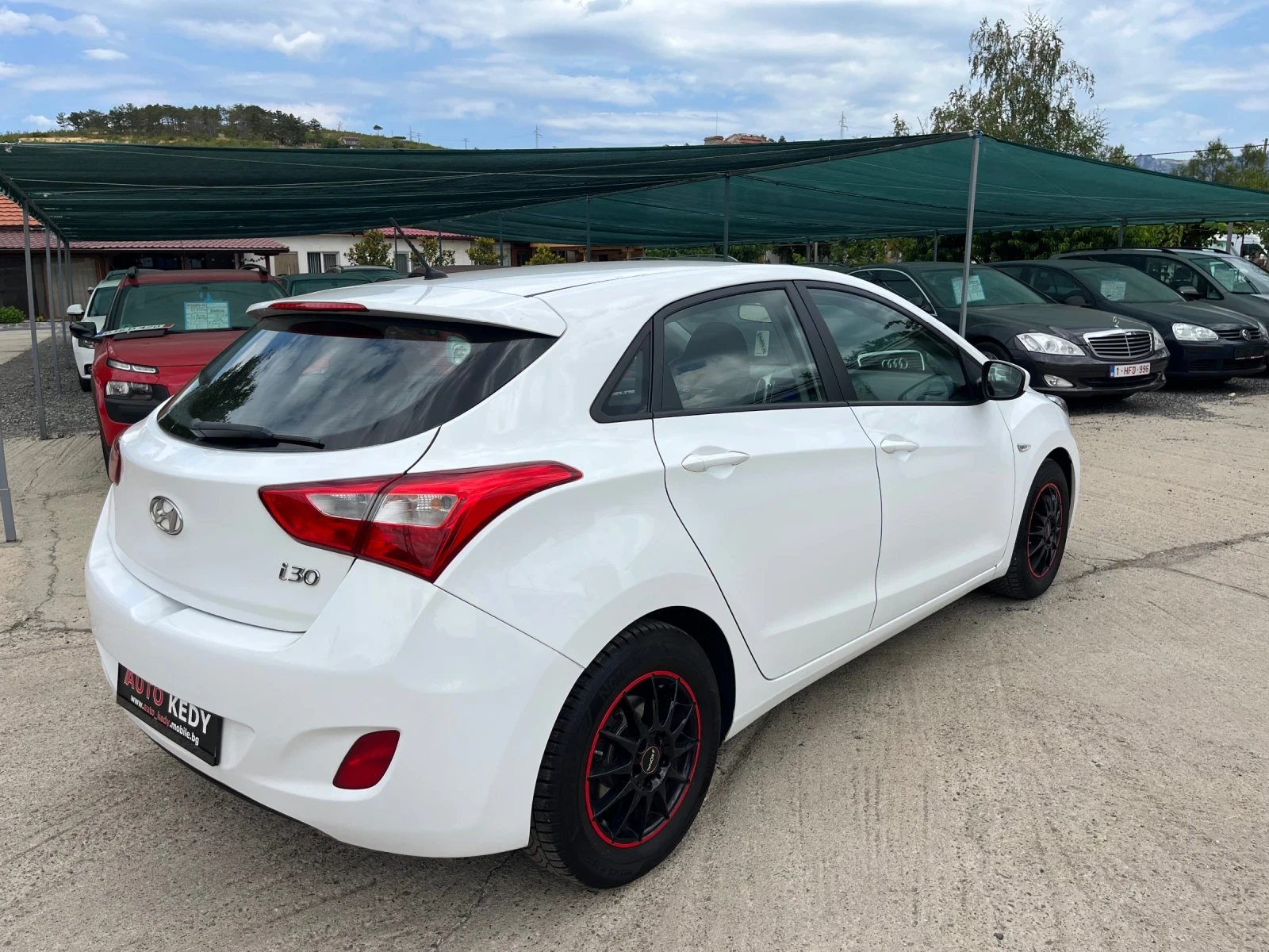 Hyundai I30 1.6CRDI Facelift - изображение 5