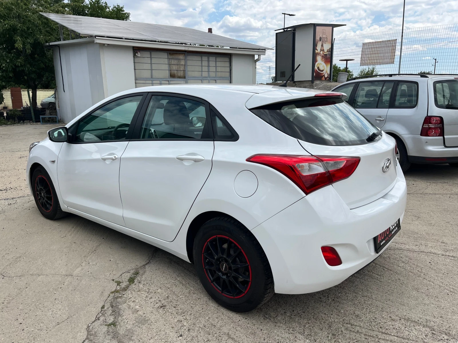 Hyundai I30 1.6CRDI Facelift - изображение 4
