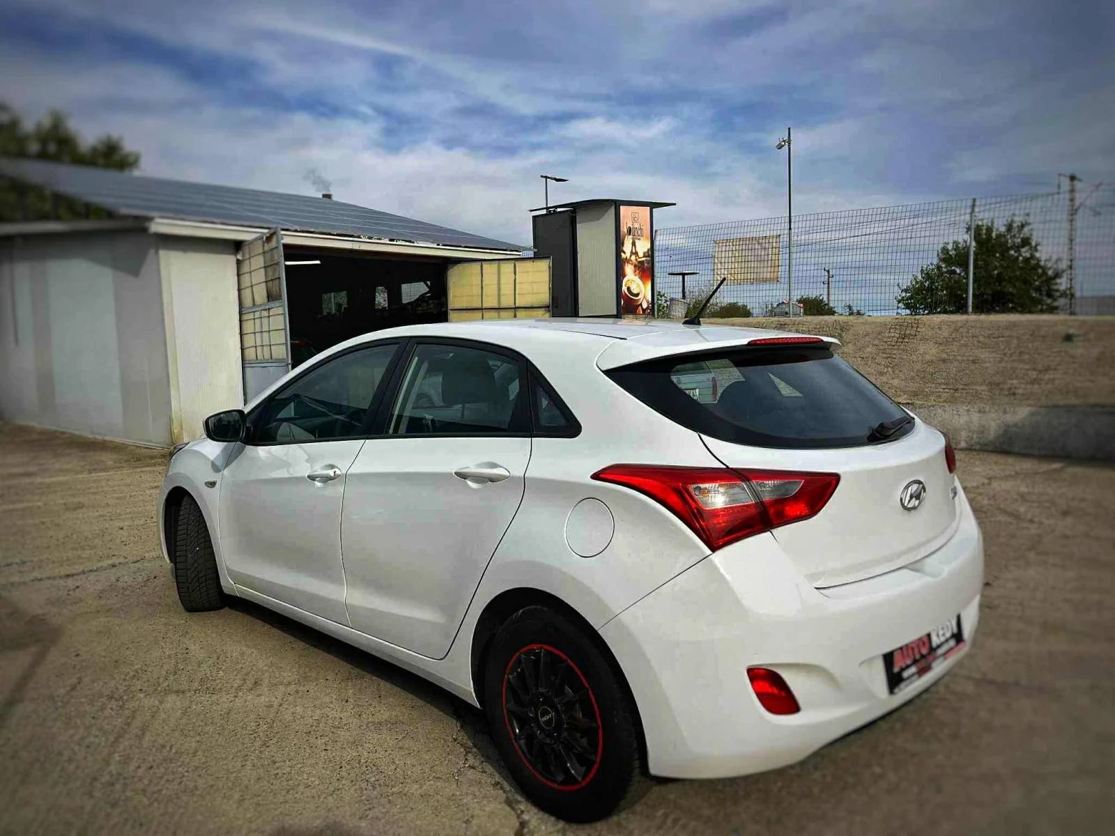 Hyundai I30 1.6CRDI Facelift - изображение 4